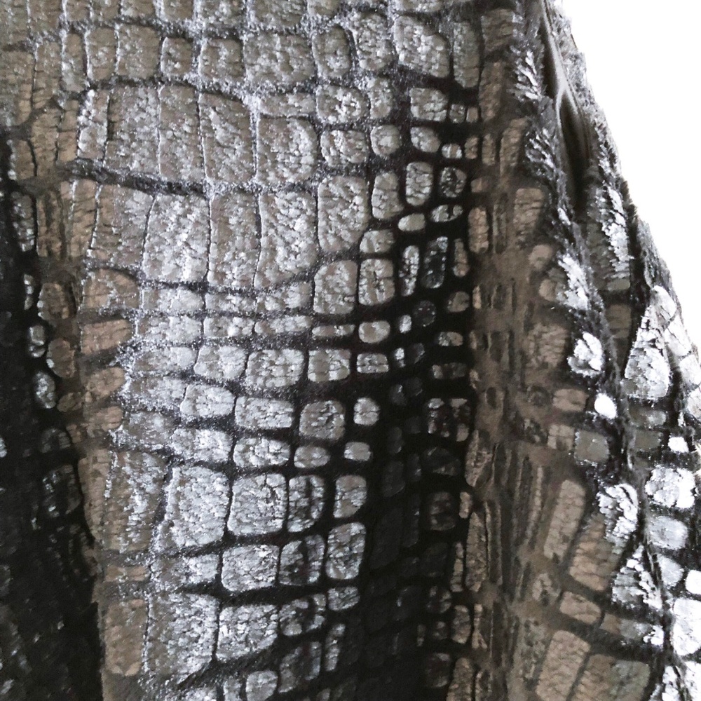 Luxury 3D Texture Faux Fur Black Vest - Picture 5 of 6